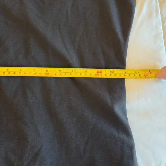 Aritzia Talulu Black short sleeve knee length dress with low back size L NWT - Picture 8 of 8